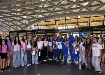 Azerbaijani gymnasts who achieved successful result in Spain return home (PHOTO)