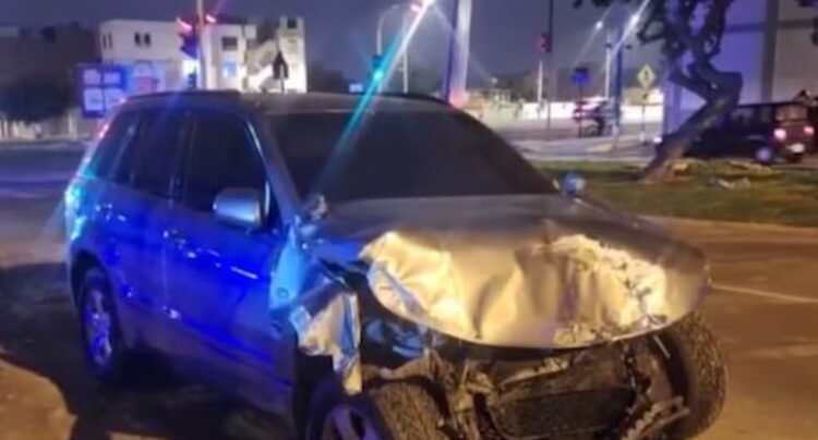 Surco: two cars collide at dawn on the South Expressway in a spectacular traffic accident