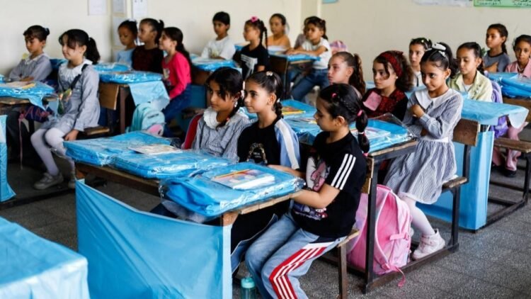 Gaza’s children return to school amid destroyed schools and educational tents – Al-Shorouk Online