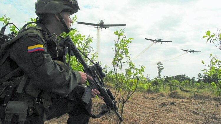 Scoop: Judge keeps aerial fumigation with glufosinate suspended in Putumayo and puts a magnifying glass on pilot requirements