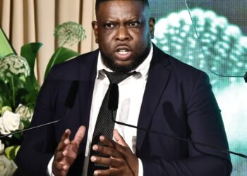 Cox challenges TSTT over ‘forced’ exit
