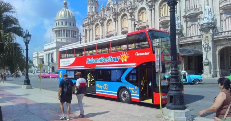 Tourism: Cubans in the diaspora surpass Canadian tourists