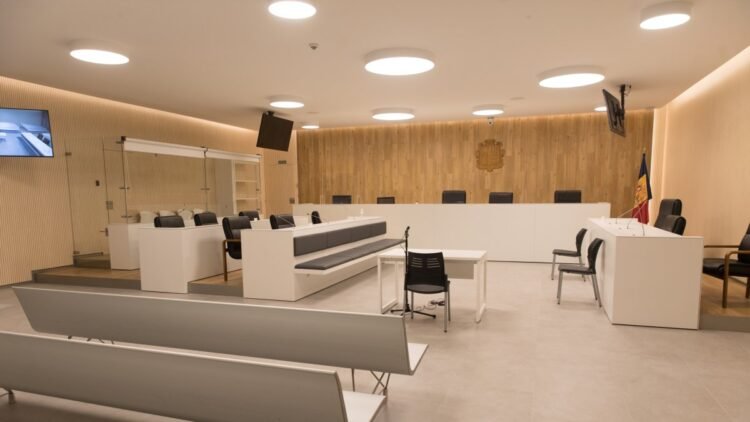 The Andorran Prosecutor’s Office plans to ask for 15 months in prison for a young man accused of sexually assaulting a minor