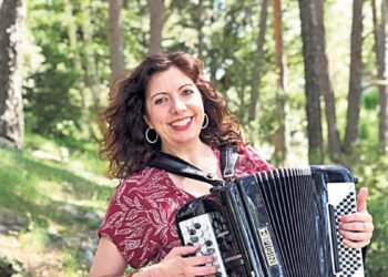 Nina Planavila: “Music and dance are great resources for building community”