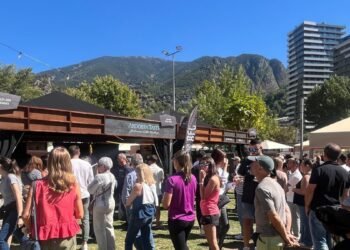 The Andorra Taste convinces visitors with the new space and payment by card, but the prices generate debate