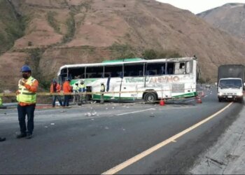 Tragedy on the Pan-American Highway: four dead and 20 injured after a tourist bus accident in Nariño