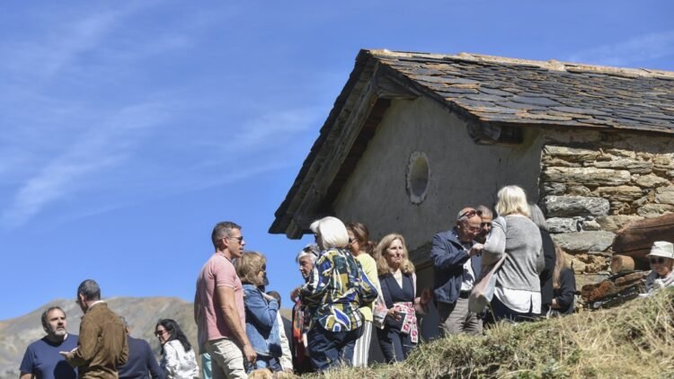 The Festa Major del Forn is consolidated as an annual meeting of the neighborhood