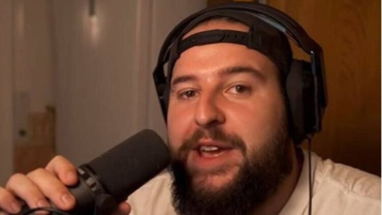 The resident YouTuber Víctor Vela claims 1.8 million euros from his ex-representative
