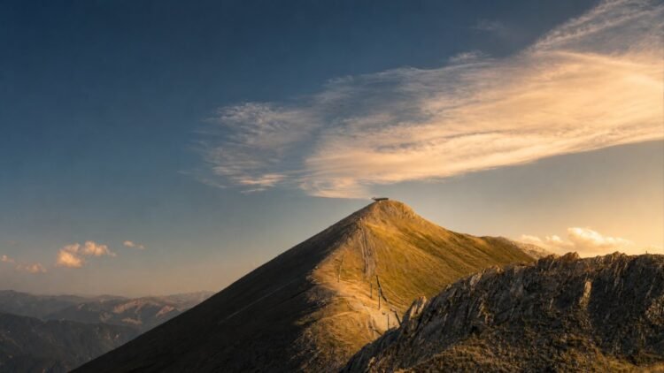 The viewpoint at the top of La Capa reopens the debate on the future of Pal Arinsal, in La Massana