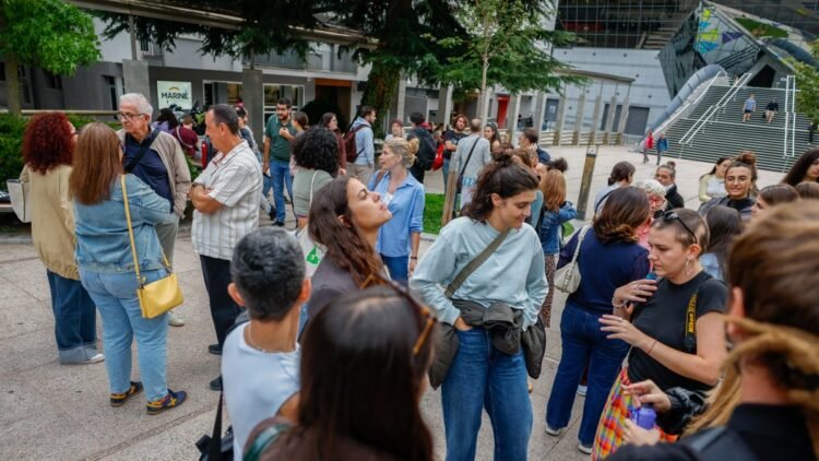 60 people gather in Parc de la Mola in Escaldes-Engordany to demand free abortion in Andorra