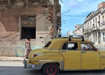Chronicles of Havana: The chemist adds collapsed bodies to the landscape of Havana
