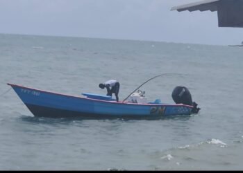 Tobago fishermen accuse Farley of ‘betrayal’ over oil spill compensation