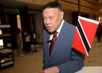 MPs back PM’s stance against Independent Senators