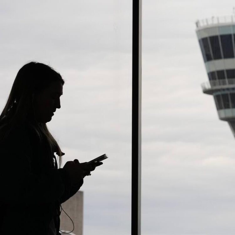Flights disrupted across US Northeast because of technical problems at key air traffic centre | World News