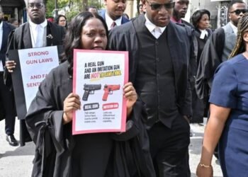 Editorial | Listen to the lawyers | Commentary