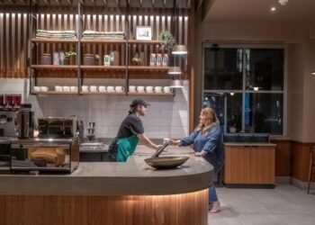 Starbucks to shutter 250 stores in North America this week in 2nd wave of closings | Business