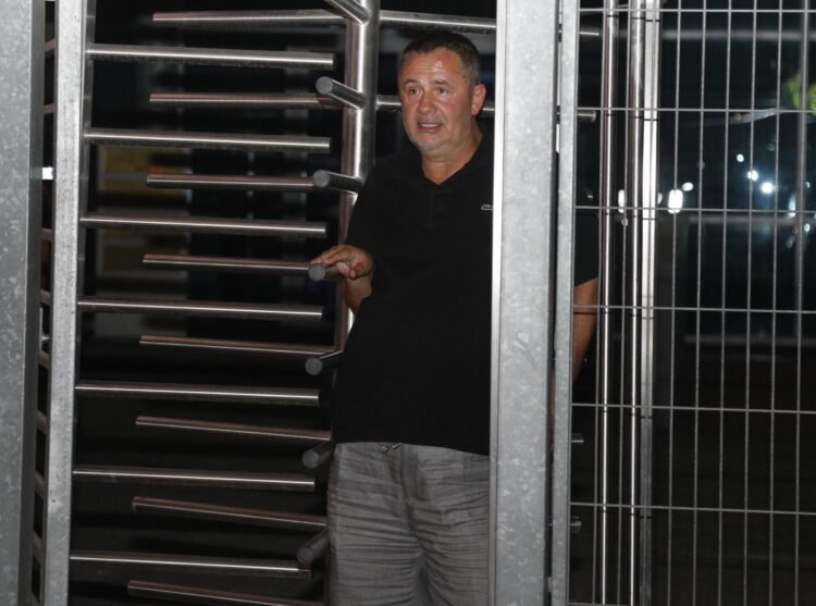 Samir Mane negotiated with SPAK/ The businessman arrived at the Prosecutor’s Office after official hours to avoid the media – Shqip.com