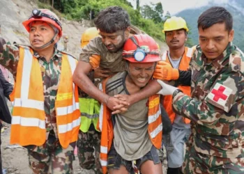 2 trapped workers rescued from tunnel 9 days after Nepal floods