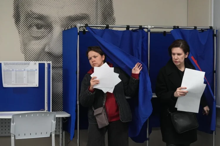 Russia begins 3 days of voting in a parliamentary election set to cement the Kremlin’s power