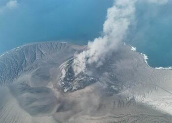 Indonesia keeps several airports closed though volcanic eruption is easing
