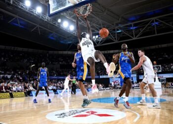 Breakers suffer first loss after throwing away lead against Bullets in Brisbane