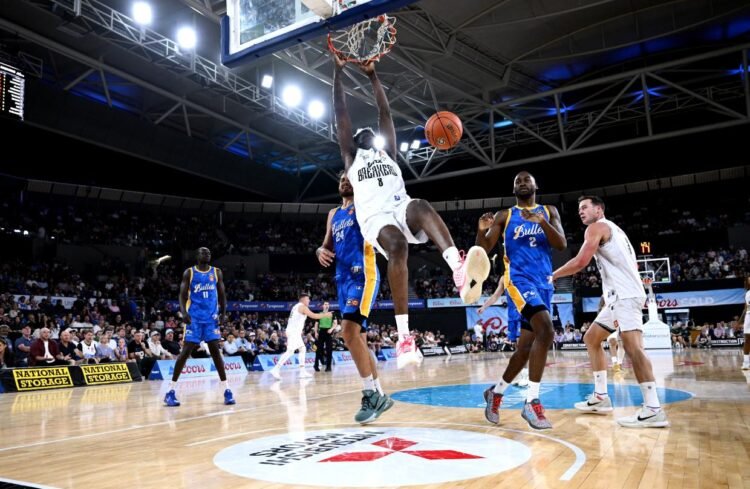 Breakers suffer first loss after throwing away lead against Bullets in Brisbane