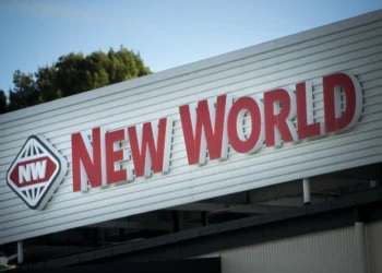 Former supermarket worker who broke gag order must pay over $40k