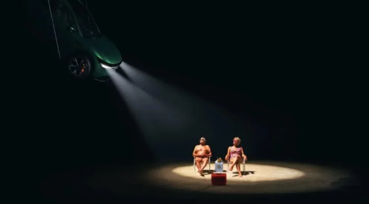 Taika Waititi turns car headlights into a cinematic spotlight