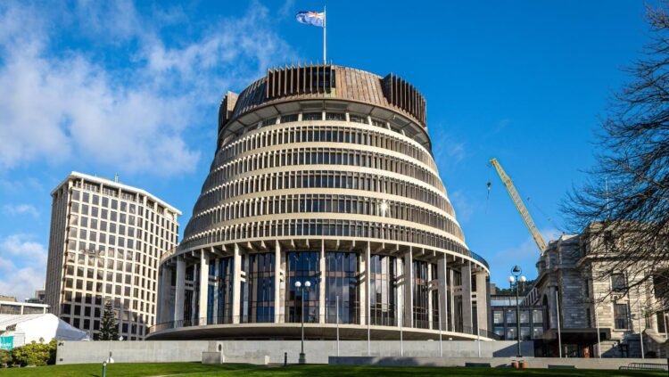 Two-thirds of Kiwis think politicians don’t care about people like them