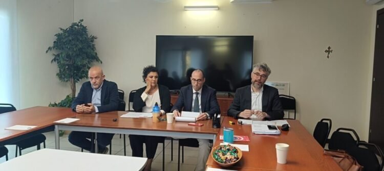 RF accuses the executive: “They don’t govern but they are giving orders in a bad way”