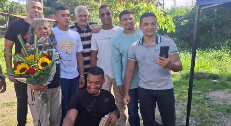 Seven political prisoners are released from El Rodeo I prison