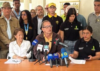 USB students and professors demand elections to renew interim authorities