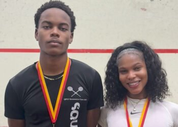 Ross and George win National Senior Squash titles with aplomb