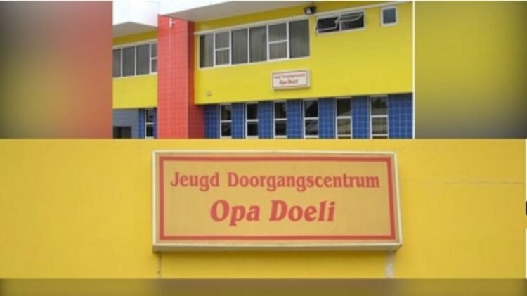 Mother reports fourteen-year-old son after theft of jewelry and money – de Ware Tijd