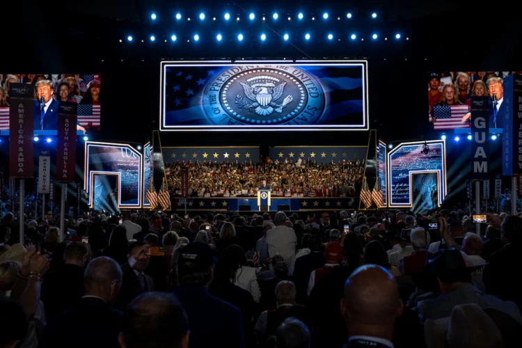 The best pictures from the GOP midterm convention in Dallas