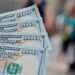 The price of the dollar closes lower at S/ 3.36 despite a slight global advance in the currency and exchange rate