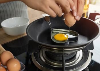 Texas cardiologist reveals how he eats eggs to protect his heart and what food he avoids combining with them