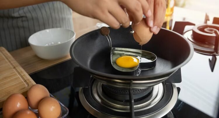 Texas cardiologist reveals how he eats eggs to protect his heart and what food he avoids combining with them
