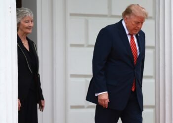 Trump landed in Ireland to meet with authorities