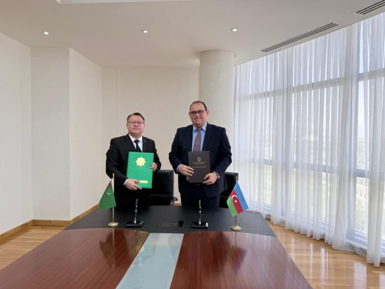 Azerbaijan and Turkmenistan conduct consular consultations (PHOTO)