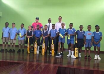 Junior cricketers get $10 000 boost