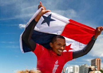 Panama adds another gold in the South American Games: Edwin Núñez is crowned bodyboard champion