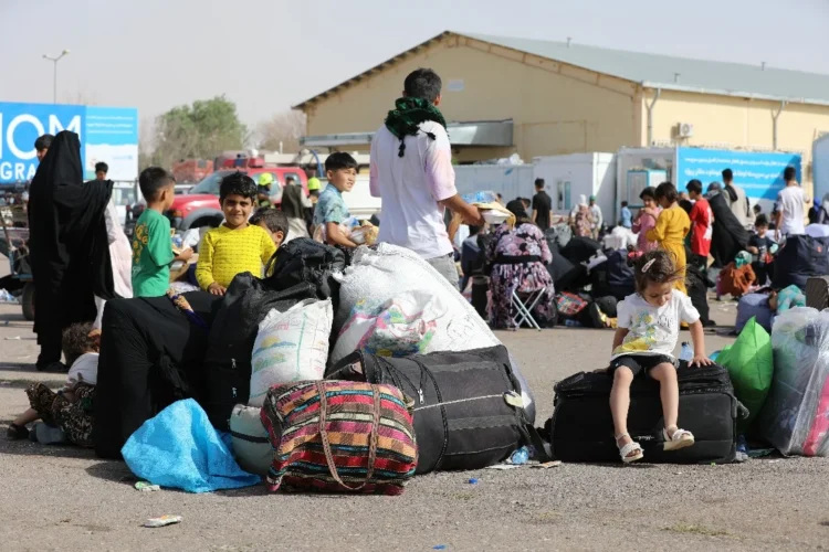 Yesterday, nearly 200 families of Afghan refugees returned to the country