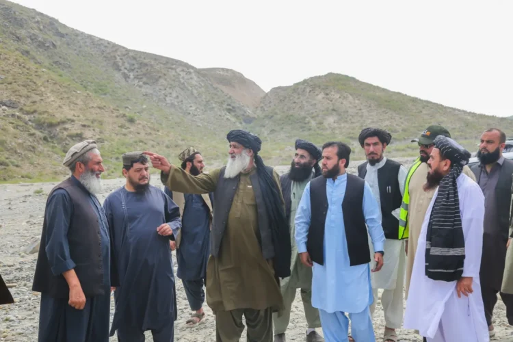The Minister of Public Works visited the construction works of the second lane of the Kabul-Jalalabad highway