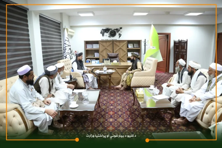 The Minister of Rural Development and Reconstruction met with some tribal leaders of Nangarhar
