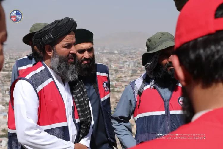 The technical team of the Disaster Preparedness Agency investigated the situation of the Cheleston Minar mountain and the threatened houses.