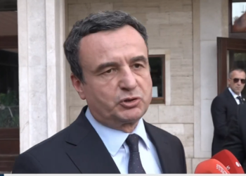 Will you participate in the march for the KLA? Kurti does not respond to journalists