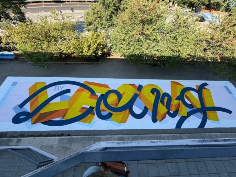 San Marino – Fonte dell’Ovo, the kids from the summer center transform the school with a mural dedicated to creativity