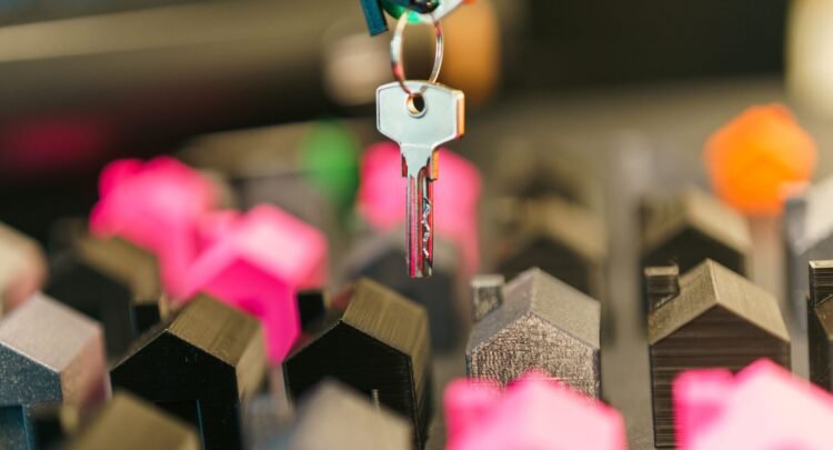 Government to hand over 16 new homes in Woodford Hill