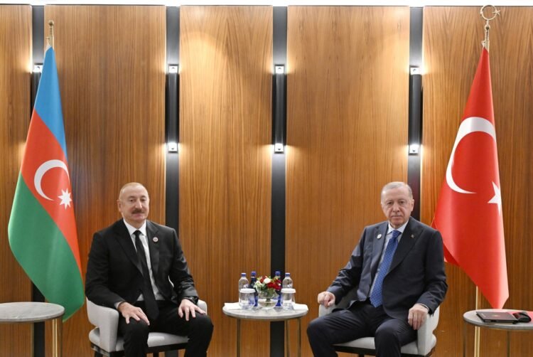 President Ilham Aliyev meets with President Recep Tayyip Erdogan in Bishkek (PHOTO/VIDEO)